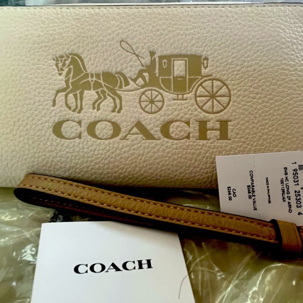 NWT large hand purse full zip around wallet